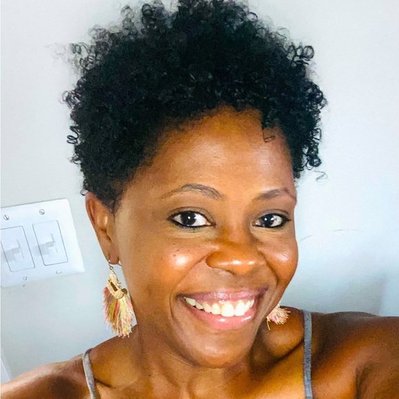 Meet your Posher, Kiva - Picture 1 of 1